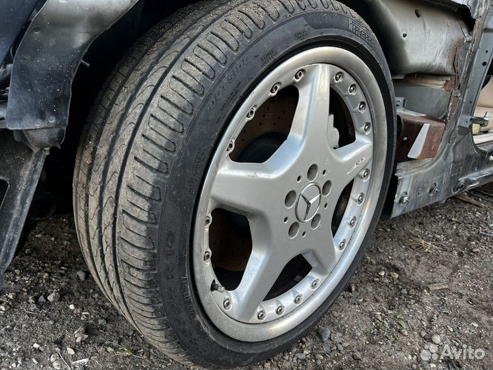 Колеса AMG R19 разношиоокие