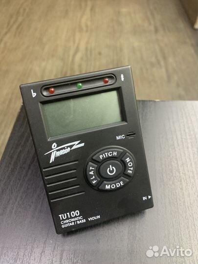 Тюнер для настройки гитары