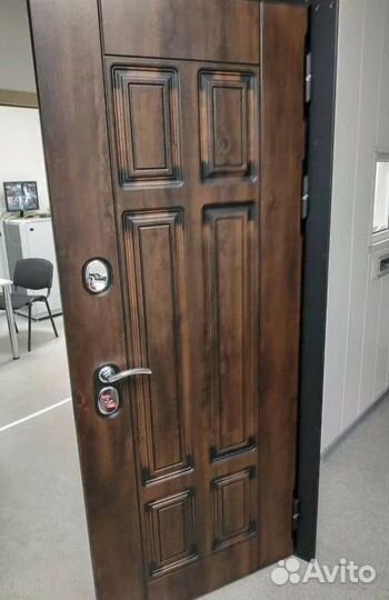 Коттеджные входные двери