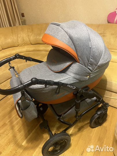 Коляска 2 в 1 в идеальном сост + автолюлька