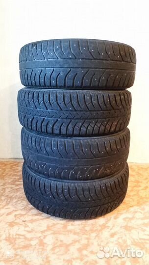 Bridgestone Ice Cruiser 7000 215/60 R17