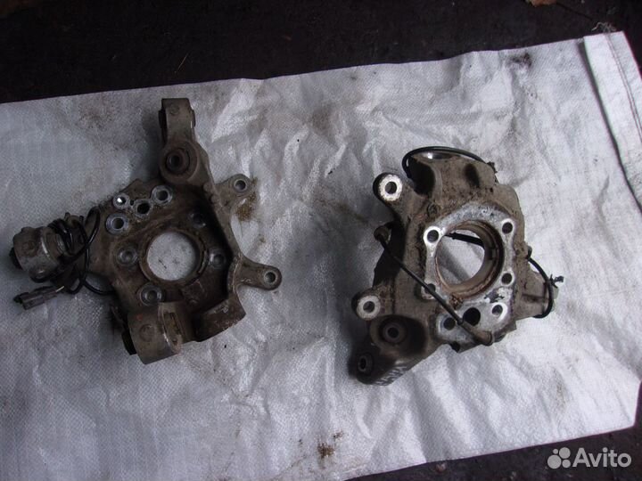 Цапфа задняя Nissan Teana J32.Теана J32