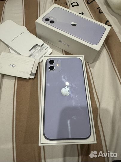 iPhone 11, 64 ГБ