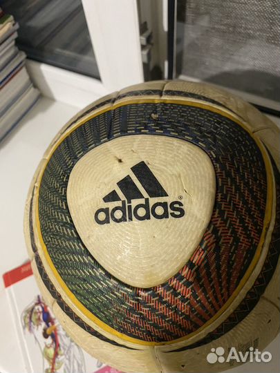 Футбольный мяч adidas Jabulani