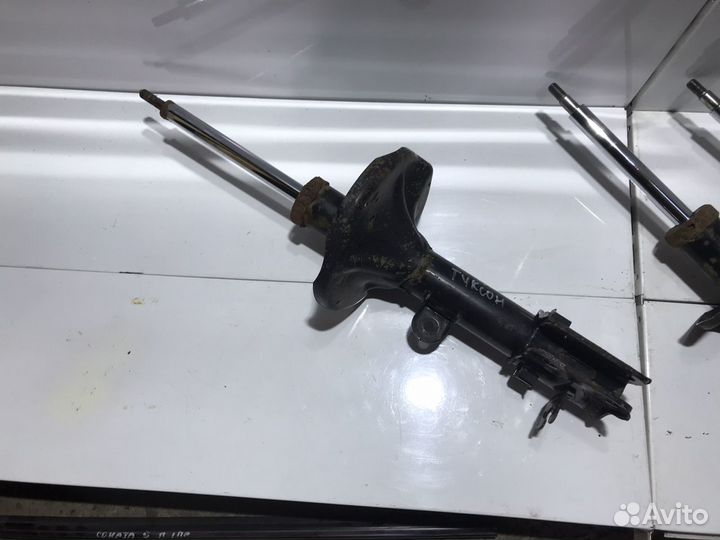 Амортизатор задний левый Hyundai Tucson