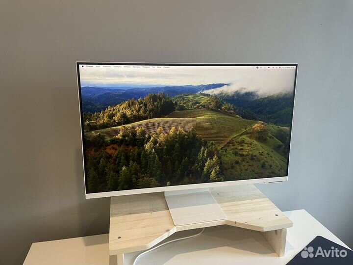 Samsung SMART monitor m8