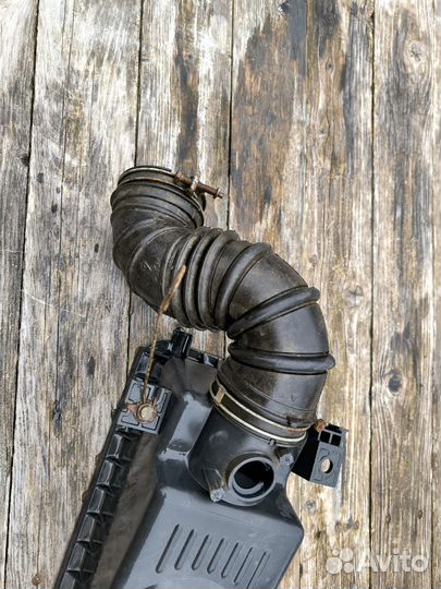 Toyota corolla 2003 1.8 гофра крышка возд фильтра