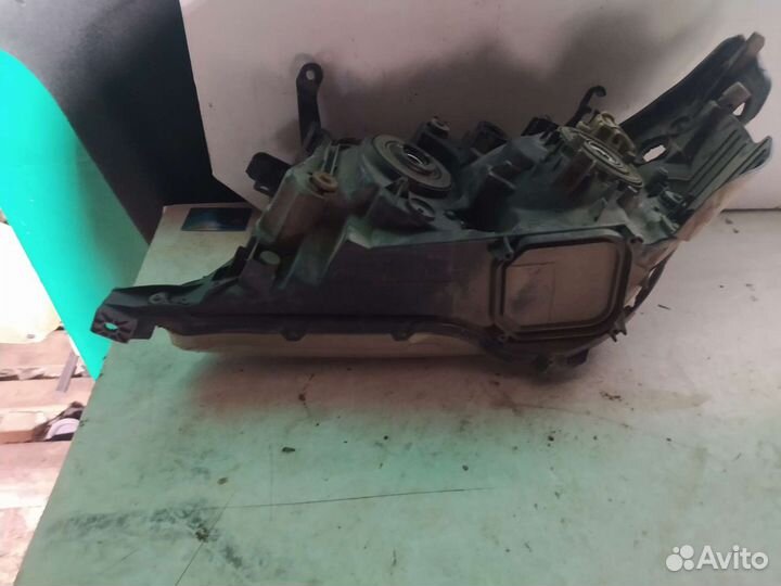 Фара правая Land cruiser 200