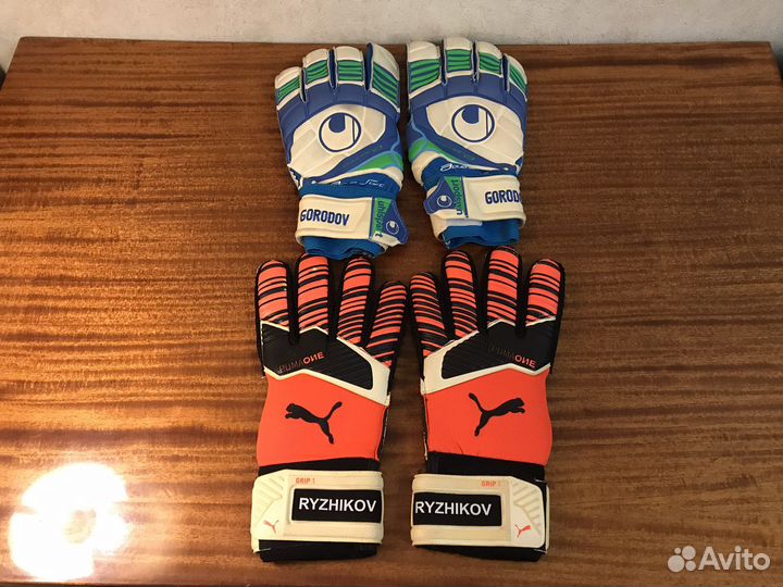 Вратарские перчатки (сюрпризом)