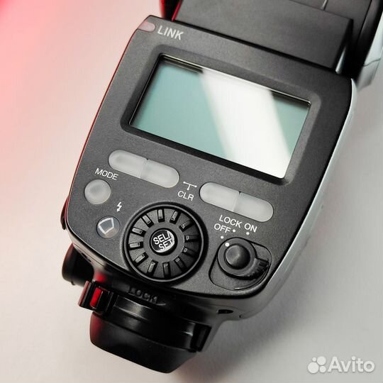 Вспышка Yongnuo YN 685 Canon + комплект