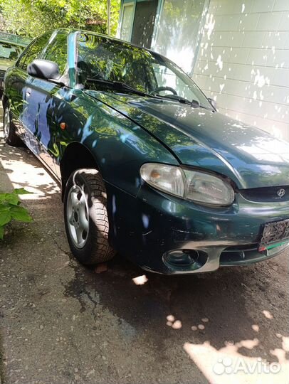 Hyundai Accent 1.3 МТ, 1998, битый, 256 500 км