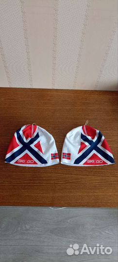 Женская спортивная шапка Skigo