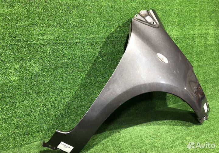 Крыло переднее правое Toyota Yaris 2 2005-2009