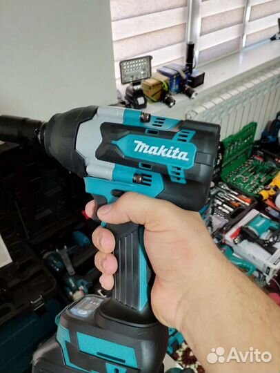 Гайковерт makita
