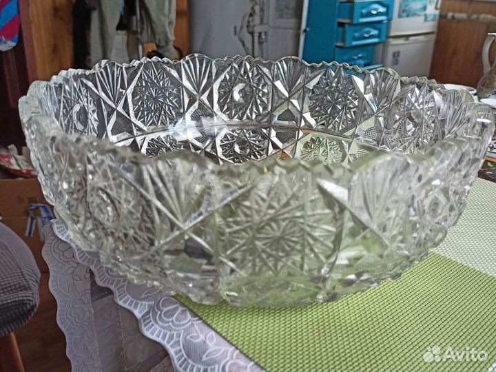Салатник хрустальный большой