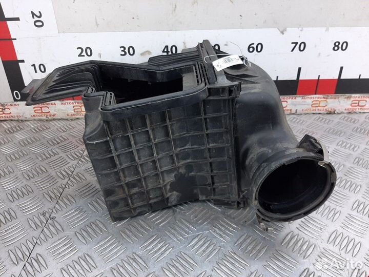 Корпус воздушного фильтра BMW 7 E65/E66/E67 2002