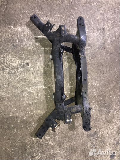 Задний подрамник(балка) Тойота RAV4 III