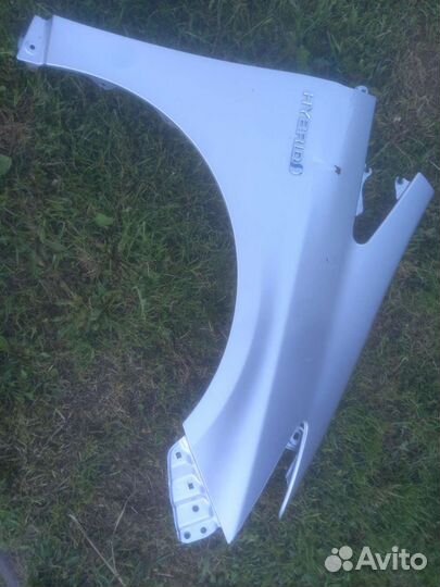 Крыло переднее правое Toyota prius 30