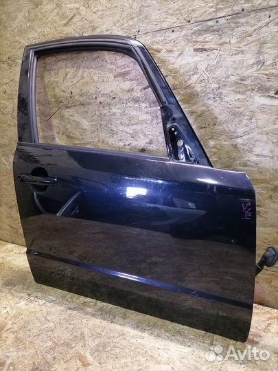 Дверь передняя правая Suzuki SX4 хэтчбек