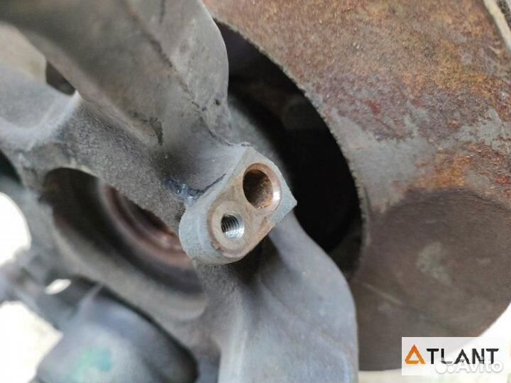 Ступица передняя левая nissan march