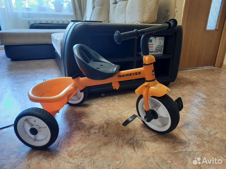 Детский трехколесный велосипед