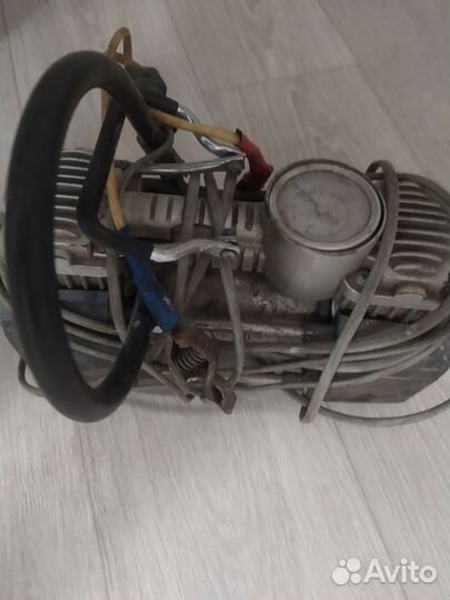 Автомобильный насос компресор
