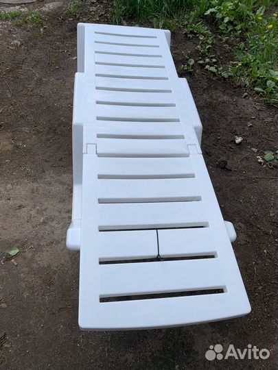 Лежак полимерный для дома дачи