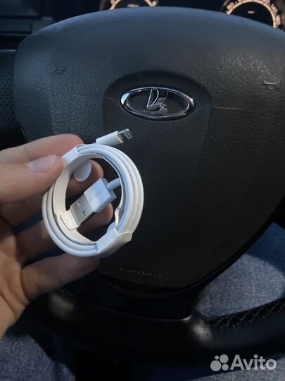 Зарядка на iPhone