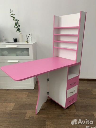 Стол для мастера маникюра