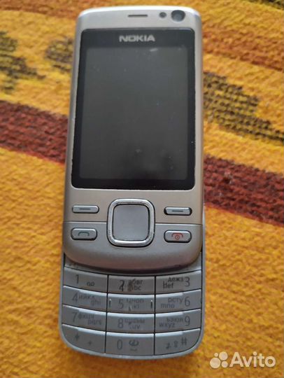 Кнопочный телефон Nokia
