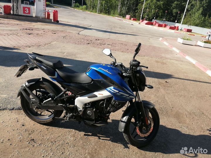 Bajaj pulsar 200