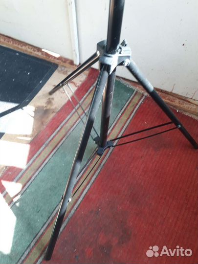 Штатив трипод тринога металлическая 1.5м