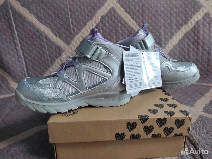 Новые ботинки на шерстяной подкладке 20 см. стельк