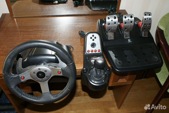 Logitech G25 Racing Wheel