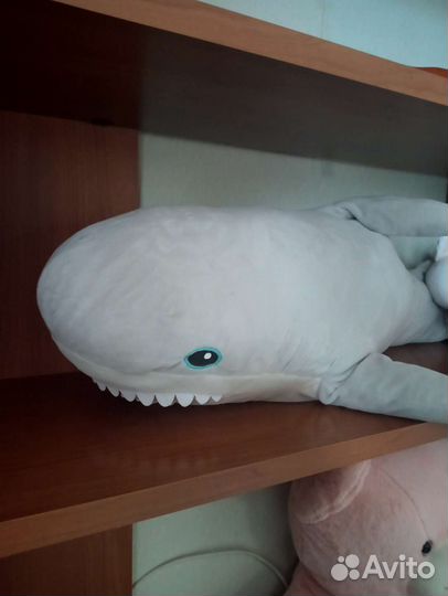 Плюшевая акула