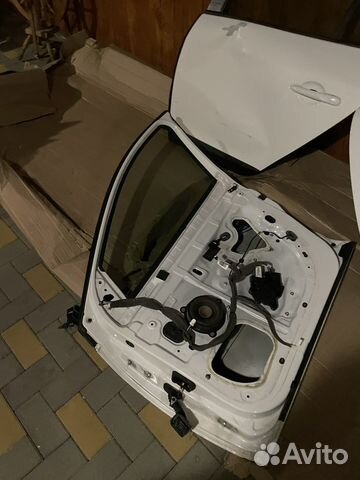 Дверь renault megane 3