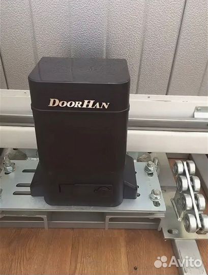 Автоматика для откатных ворот DoorHan