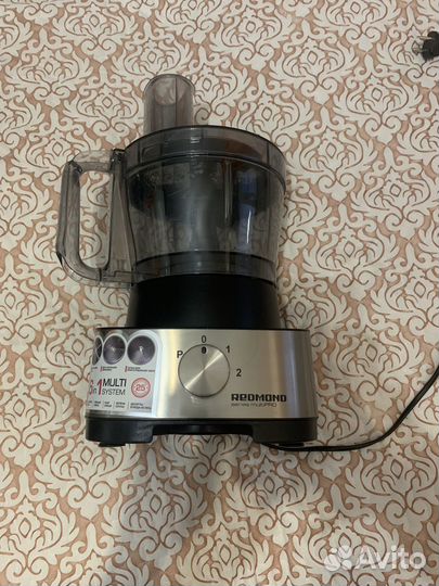 Кухонный комбайн redmond