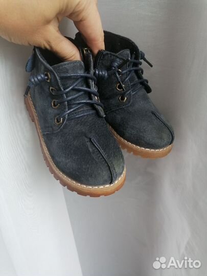 Ботинки демисезонные новые