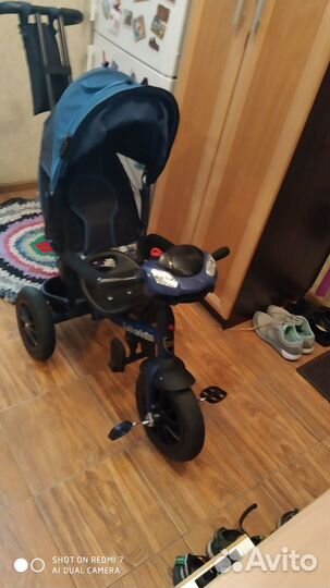 Детский велосипед с ручкой