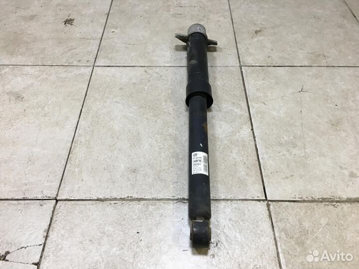 Амортизатор задний Opel Mokka 2012-2015