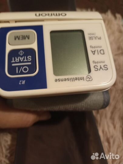 Тонометр автоматический Omron напульсник