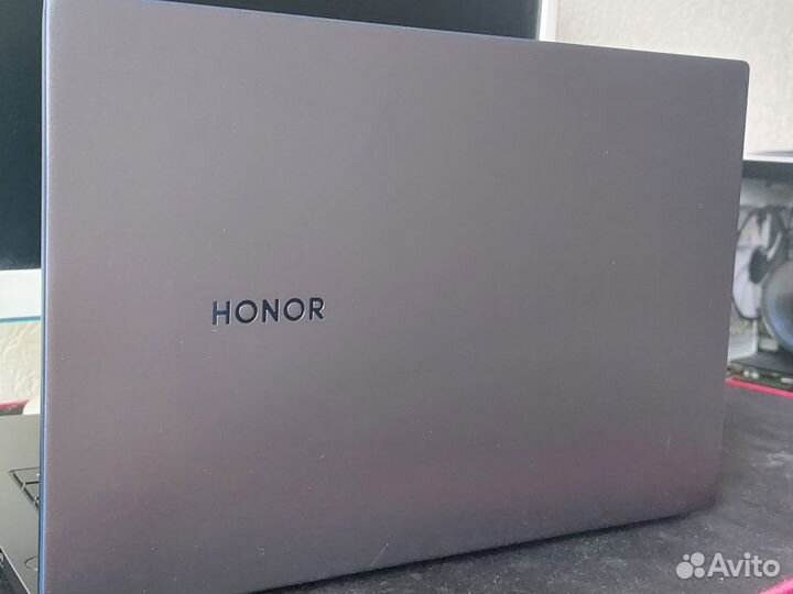 Honor magicbook 14 ryzen 5 5500U