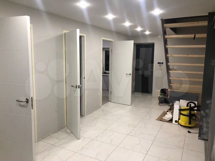 Дом 240 м² на участке 10 сот.