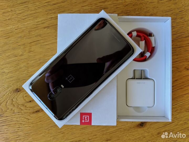 OnePlus 6T, 8/128 ГБ