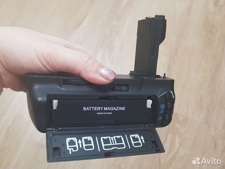 Battery grip аккумуляторная рукоядка