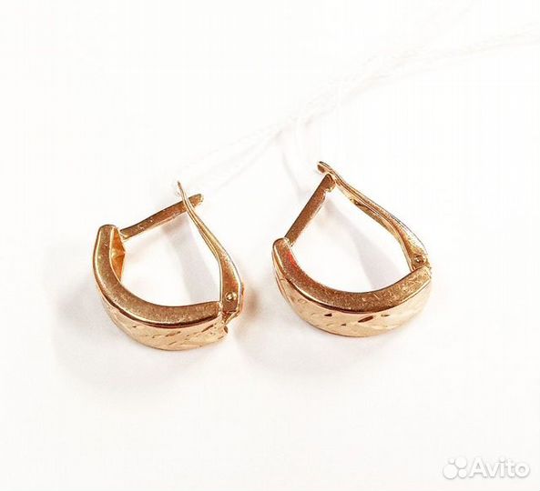 Золотые серьги