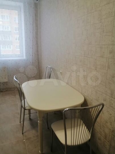 2-к. квартира, 64 м², 15/17 эт.