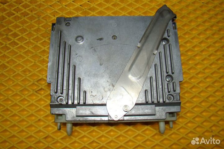 Блок управления двигателем Volvo 850