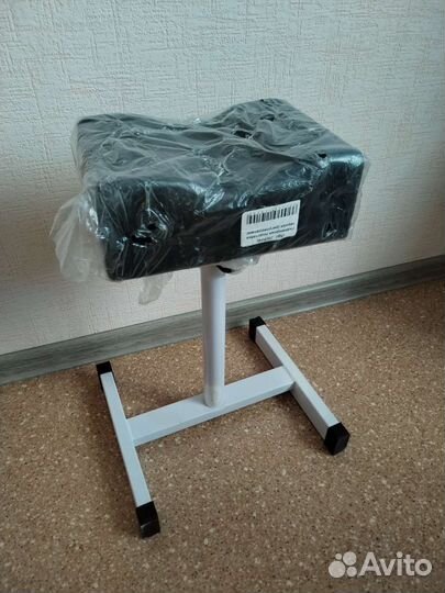 Педикюрная подставка для ног бу